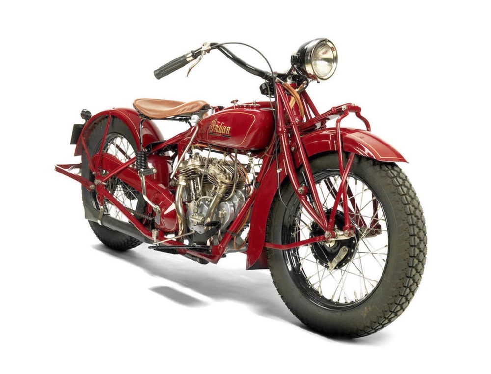 Старинный мотоцикл Indian 101 Scout 1928
